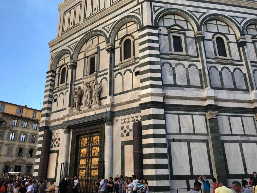 Florence Baptistry in Florence, Italy - Archievald Travel and Food